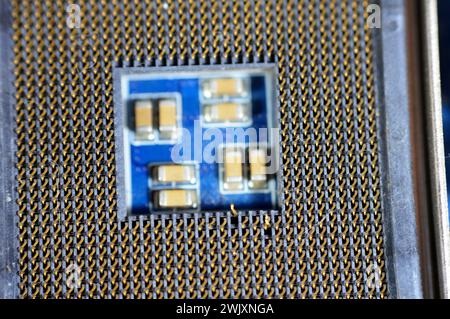 processeur ou unité de traitement, composant électrique (circuit numérique) qui effectue des opérations sur une source de données externe, généralement une mémoire ou une partie Banque D'Images