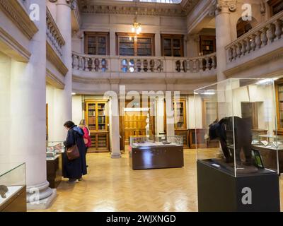 Expositions d'histoire naturelle dans la Hornby Library Liverpool Banque D'Images