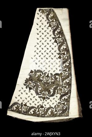 Gilet en morceaux. Taffetas, soie, crème, broderie métallique, lames, filé, cannetilles dorées, vers 1750-55. Galliera, musée de la mode de la ville de Paris. 53914-13 broderie métallique, crème, gilet, soie, taffetas Banque D'Images