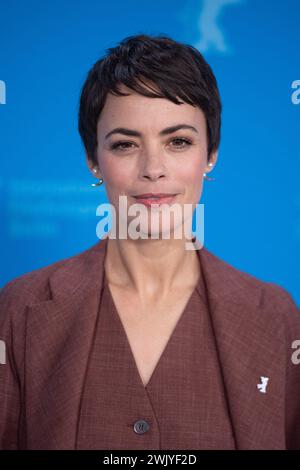 Berlin, Allemagne. 16 février 2024. Berenice Bejo participe à l'Another End Photocall lors du 74e Festival international du film de Berlin à l'hôtel Grand Hyatt de Berlin, Allemagne, le 16 février 2024. Photo par Aurore Marechal/ABACAPRESS.COM crédit : Abaca Press/Alamy Live News Banque D'Images