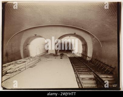 Construction du chemin de fer métropolitain municipal à Paris. Ligne 3, station Gambetta (départ), jusqu'au garage). 7 janvier 1905. Photographie de Charles Maindron (1861-1940). Paris, musée Carnavalet. 123093-25 Banque D'Images