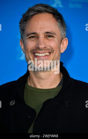 Gael Garcia Bernal beim Photocall zum Kinofilm Another end auf der Berlinale 2024 / 74. Internationale Filmfestspiele Berlin im Hotel Grand Hyatt. Berlin, 17.02.2024 *** Gael Garcia Bernal à l'appel photo pour le long métrage Another End au Berlinale 2024 74 Berlin International film Festival à l'Hôtel Grand Hyatt Berlin, 17 02 2024 Foto:Xn.xKubelkax/xFuturexImagex End 4232 Banque D'Images