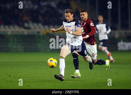 Turin, Italie. 16 février 2024. Federico Baschirotto de US Lecce lors de l'Italia Serie A, match de football entre Torino FC et US Lecce le 16 février 2024 au Stadio Olimpico Grande Torino, Turin Italie. Photo Nderim Kaceli crédit : Agence photo indépendante/Alamy Live News Banque D'Images