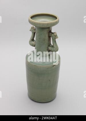 Vase (nom usuel). Grès, Céladon. Musée Cernuschi, Musée asiatique de l'Asie dans la ville de Paris. Banque D'Images