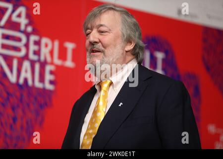 Berlin, Deutschland, 17.02.2024. Hôtel Grand Hyatt : 74. Berlinale : Pressekonferenz mit Regisseur, Produzent, Drehbuchautor und Schauspielern von film Treasure : Stephen Frey *** Berlin, Allemagne, 17 02 2024 Hotel Grand Hyatt 74 Berlinale Conférence de presse avec le réalisateur, producteur, scénariste et acteurs de film Treasure Stephen Frey Copyright : xdtsxNachrichtenagenturx dts 30957 Banque D'Images