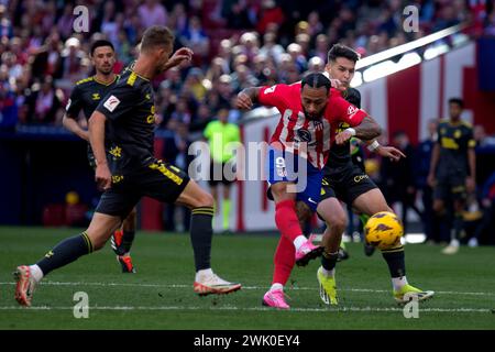 Madrid Espagne ; 17/02/2024.- Atletico de Madrid Memphis marque but. L'Atletico de Madrid a battu UD Las Palmas 5-0 en Ligue espagnole de football. Avec des buts de Marcos Llorentes 15', 20', Angel Correa 47', 62' et Memphis Depay 87' Atletico de Madrid bat Las Palmas le jour 25 de la Ligue espagnole de football au Civitas Metropolitano Stadium. Photo : Juan Carlos Rojas. Banque D'Images