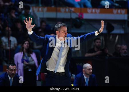 Torino, Italie. 17 février 2024. UNAHOTELS Reggio Emilia Dimitris Priftis lors du match des demi-finales du Frecciarossa final Eight basket entre UNAHOTELS Reggio Emilia vs GeVi Napoli basket à Turin, dans le nord de l'Italie - samedi 17 FÉVRIER 2024. Sport - panier (photo de Marco Alpozzi/Lapresse) crédit : LaPresse/Alamy Live News Banque D'Images