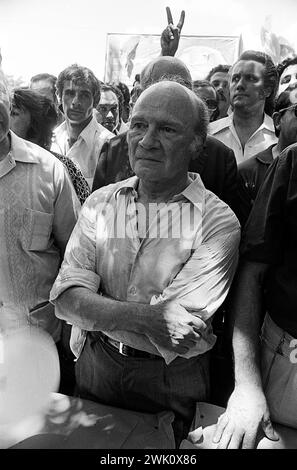Vicente Solano Lima (1901-1984), politicien conservateur argentin, lors d'un 'asado' partisan péroniste (barbecue) qui s'est tenu à San Antonio de Areco, Province de Buenos Aires, le 22 janvier 1973 lors du ticket Cámpora-Solano Lima pour les prochaines élections législatives du 11 mars 1973. Banque D'Images
