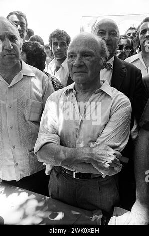 Vicente Solano Lima (1901-1984), politicien conservateur argentin, lors d'un 'asado' partisan péroniste (barbecue) qui s'est tenu à San Antonio de Areco, Province de Buenos Aires, le 22 janvier 1973 lors du ticket Cámpora-Solano Lima pour les prochaines élections législatives du 11 mars 1973. Banque D'Images