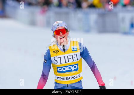 Minneapolis, Minnesota, États-Unis. 17 février 2024. JESSIE DIGGINS, des États-Unis, lors de la finale de sprint le jour 2 de la Coupe du monde de cross-country COOP FIS 2024, le 17 février 2024, à Minneapolis, Minnesota, ÉTATS-UNIS. (Crédit image : © Steven Garcia/ZUMA Press Wire) USAGE ÉDITORIAL SEULEMENT! Non destiné à UN USAGE commercial ! Banque D'Images