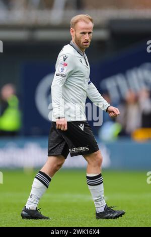 Londres, Royaume-Uni. 17 février 2024. Milieu de terrain de Sheffield mercredi Barry Bannan (10 ans) pendant le Millwall FC v Sheffield mercredi FC Sky Bet EFL Championship match au Den, Londres, Angleterre, Royaume-Uni le 17 février 2024 Credit : Every second Media/Alamy Live News Banque D'Images