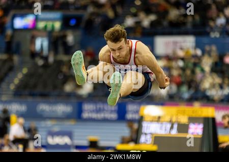 Birmingham, 18 février 2024, Triple Jump Men final – Joel Townley, Credit : Aaron Badkin/Alamy Live News Banque D'Images