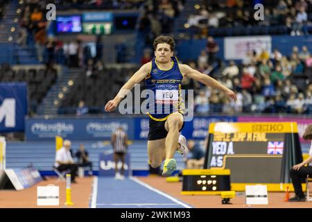 Birmingham, 18 février 2024, Triple Jump Men final – Archie Yeo, crédit : Aaron Badkin/Alamy Live News Banque D'Images