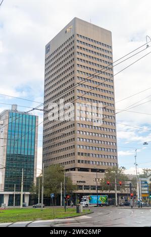 Rotterdam, Nederland - 22 octobre 2023 : gratte-ciel de Hofpoort (kantoortoren). Banque D'Images