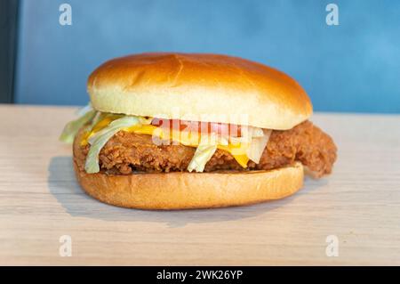 Rotterdam, Nederland - 22 octobre 2023 : KFC Colonel Burger. Banque D'Images