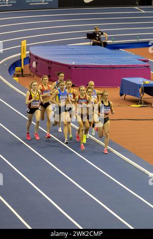 Birmingham, 17 février 2024, 1500m Women Heats, Credit : Aaron Badkin/Alamy Live News Banque D'Images