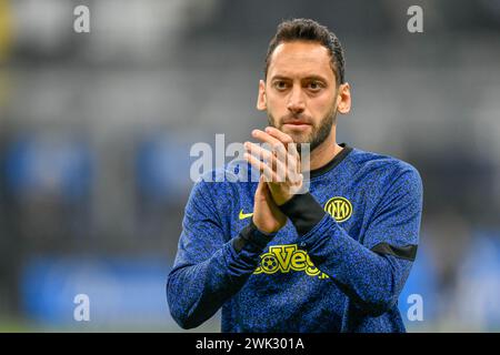 Milan, Italie. 16 février 2024. Hakan Calhanoglu de l'Inter a vu avant le match de Serie A entre l'Inter et Salernitana à Giuseppe Meazza à Milan. (Crédit photo : Gonzales photo - Tommaso Fimiano). Banque D'Images