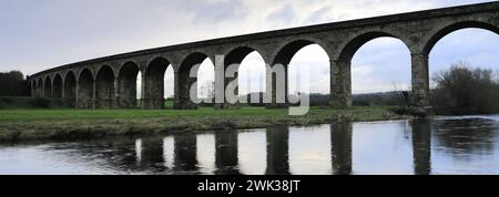 Le viaduc d'Arthington, également connu sous le nom de viaduc de Castley, village d'Arthington, Wharfedale, West Yorkshire, Angleterre Banque D'Images