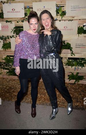Marie Jung und Britta Steffenhagen BEI der Medienboard Party 2024 im Rahmen der Berlinale 2024 am Holzmarkt. Berlin, 17.02.2024 *** Marie Jung et Britta Steffenhagen à la Medienboard Party 2024 dans le cadre de la Berlinale 2024 au Holzmarkt Berlin, 17 02 2024 Foto:XF.xKernx/xFuturexImagex mbb 4261 Banque D'Images