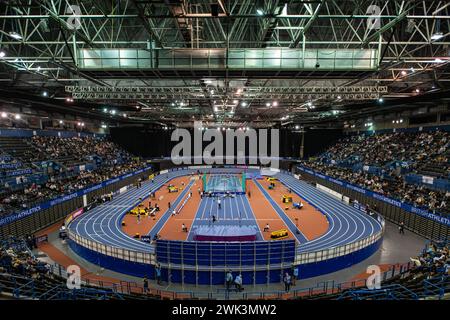 Utilita Arena, Birmingham, Royaume-Uni. 18 février 2024. 2023 Microplus UK Athletics Indoor Championships Day 2 ; Une vue de l'arène de compétition stands et piste crédit : action plus Sports/Alamy Live News Banque D'Images