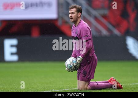 Enschede, pays-Bas. 18 février 2024. ENSCHEDE, PAYS-BAS - 18 FÉVRIER : le gardien de but Mattijs Branderhorst du FC Utrecht lors du match néerlandais Eredivisie entre le FC Twente et le FC Utrecht à de Grolsch Veste le 18 février 2024 à Enschede, pays-Bas. (Photo de Peter Lous/Orange Pictures) crédit : Orange pics BV/Alamy Live News Banque D'Images