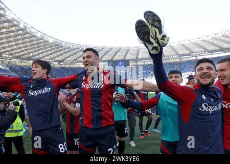 Rome, Latium, Italie. 18 février 2024. Les joueurs de Bologne célèbrent à la fin Serie A match de football SS Lazio - Bologna FC Stadio Olimpico le 18 février 2024 à Rome, Italie. (Crédit image : © Ciro de Luca/ZUMA Press Wire) USAGE ÉDITORIAL SEULEMENT! Non destiné à UN USAGE commercial ! Banque D'Images