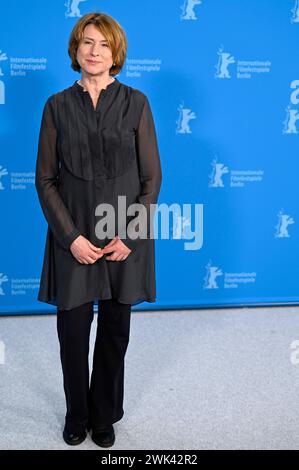 Corinna Harfouch beim Photocall zum Kinofilm Sterben / Dying auf der Berlinale 2024 / 74. Internationale Filmfestspiele Berlin im Hotel Grand Hyatt. Berlin, 18.02.2024 *** Corinna Harfouch à la photocall pour le long métrage mourir mourir au Festival international du film de Berlin de la Berlinale 2024 74 à l'Hôtel Grand Hyatt Berlin, 18 02 2024 Foto:XF.xKernx/xFuturexImagex sterben 4223 Banque D'Images