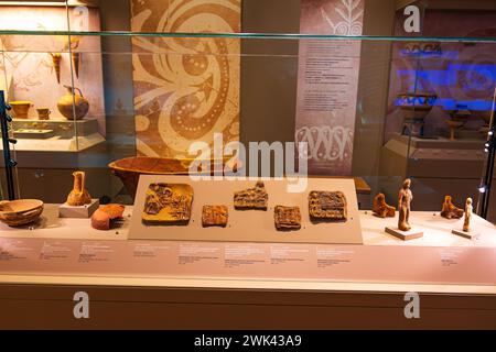 Intérieur du Musée archéologique de Pylos dans la région de Niokastro, Château de Pylos. Les expositions remontent à une période allant de la période préhistorique Banque D'Images