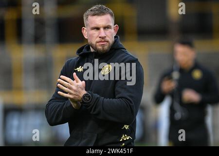 Castleford, Angleterre - 17 février 2024 - Mike Cooper de Wigan Warriors. Rugby League Betfred Super League Round One, Castleford Tigers vs Wigan Warriors au Mend-A-Hose Stadium, Castleford, Royaume-Uni Dean Williams Banque D'Images