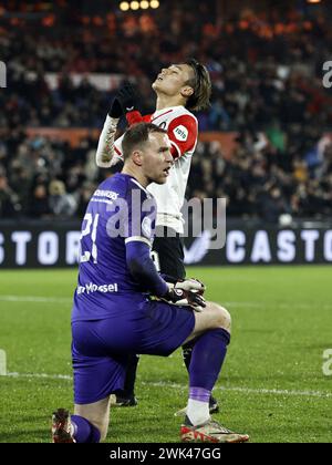 ROTTERDAM - Ayase Ueda de Feyenoord est déçu lors du match néerlandais Eredivisie entre Feyenoord et RKC Waalwijk au Feyenoord Stadium de Kuip le 18 février 2024 à Rotterdam, pays-Bas. ANP MAURICE VAN STEEN Banque D'Images