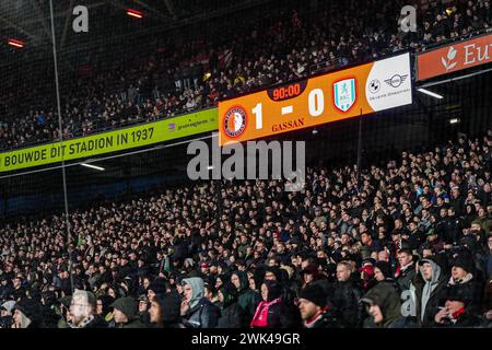 Rotterdam, pays-Bas. 18 février 2024. Rotterdam - le score lors du match Eredivisie entre Feyenoord contre RKC Waalwijk au Stadion Feijenoord de Kuip le 18 février 2024 à Rotterdam, pays-Bas. Crédit : Box to Box Pictures/Alamy Live News Banque D'Images