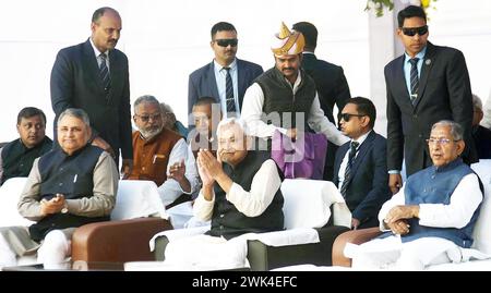 Patna, Inde. 18 février 2024. PATNA, INDE - 17 FÉVRIER : le ministre en chef du Bihar, Nitish Kumar, avec le président de l'Assemblée législative du Bihar, NAND Kishore Yadav, lors de l'anniversaire de la mort de Bharat Ratna Jannayak Karpoori Thakur au Musée Karpoori le 17 février 2024 à Patna, en Inde. (Photo de Santosh Kumar/Hindustan Times/Sipa USA ) crédit : Sipa USA/Alamy Live News Banque D'Images