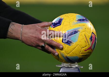 Frosinone, Italie. 18 février 2024. Bal officiel lors de la 25e journée du Championnat de Serie A entre Frosinone Calcio et A.S. Roma, le 18 février 2024 au stade Benito Stirpe, Frosinone, Italie. Crédit : Agence photo indépendante/Alamy Live News Banque D'Images