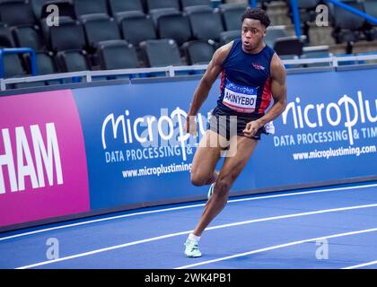 17/18 février 2024, Utilita National Indoor Arena, Birmingham, Royaume-Uni. Événement : Championnats britanniques d'athlétisme en salle 2024. Légende : Akinyebo - homme 200m photo : Mark Dunn / Alamy Live News (Sport) Banque D'Images