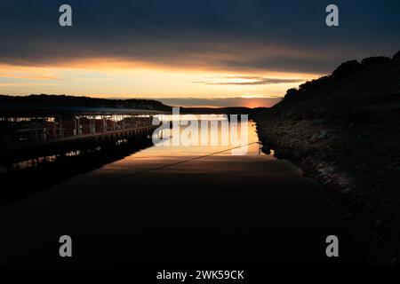 Magnifique coucher de soleil sur le lac Travis Austin Texas Banque D'Images