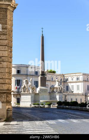 La fontaine de Monte Cavallo sur la Piazza del Quirinale (place du Quirinal) à Rome, Province du Latium, Italie. Banque D'Images