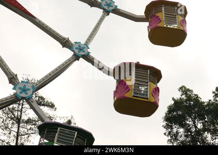 Grande roue sans personnes à Selecta, Batu. Idéal pour l'arrière-plan et le fond d'écran Banque D'Images