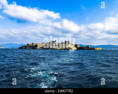 Île de Hashima : du centre minier du charbon au site déserté de l'UNESCO près de Nagasaki, révélant le passé du Japon. Banque D'Images