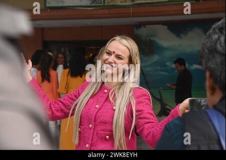 Delhi, New Delhi, INDE. 19 février 2024. 120 Miss monde pose pour des photos à l'hôtel Ashoka New Delhi, Inde pour embrasser la tenue et l'unité culturelle indiennes le 19 février 2024 (crédit image : © Deep Nair/ZUMA Press Wire) USAGE ÉDITORIAL SEULEMENT! Non destiné à UN USAGE commercial ! Crédit : ZUMA Press, Inc/Alamy Live News Banque D'Images