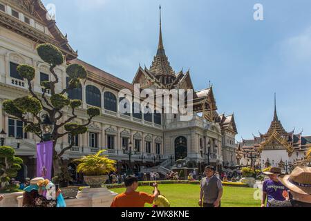 Le Phra Thinang Chakri Maha Prasat dans la cour du milieu du Grand Palais à Bangkok, Thaïlande. Banque D'Images