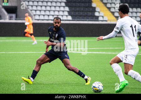 Gothenburg, Suède. 18 février 2024. Philemon Ofosu-Ayeh (17 ans) de Halmstad BK vu lors du match de la Svenska Cup entre Halmstads BK et Helsingborg à Bravida Arena à Gothenburg. (Crédit photo : Gonzales photo - Amanda Persson). Banque D'Images