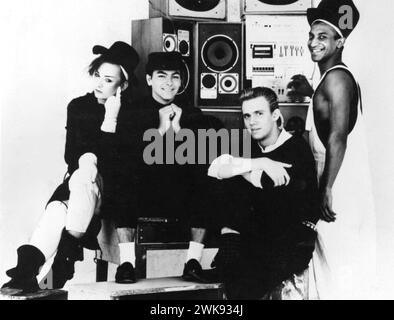 Culture Club, circa 1983. Photo de gauche à droite ; Boy George, Jon Moss, Roy Hay et Mikey Craig Banque D'Images