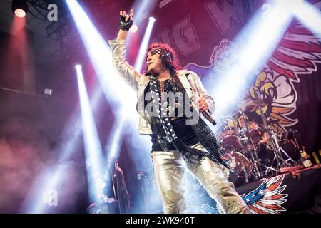 Oslo, Norvège. 17 février 2024. Le groupe norvégien de glam rock Wig Wam donne un concert au Rockefeller à Oslo. Ici, le chanteur Glam est vu en direct sur scène. (Crédit photo : Gonzales photo - Terje Dokken). Banque D'Images