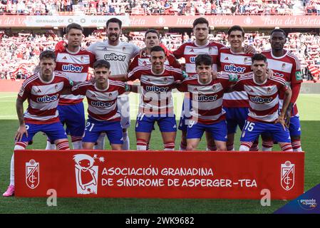 Grenade, Grenade, Espagne. 18 février 2024. Granada CF équipe de départ lors du match de Liga entre Granada CF - UD AlmerÃ-a au Nuevo Los CÃrmenes Stadium le 18 février 2024 à Grenade, Espagne. (Crédit image : © José M Baldomero/Pacific Press via ZUMA Press Wire) USAGE ÉDITORIAL SEULEMENT! Non destiné à UN USAGE commercial ! Banque D'Images