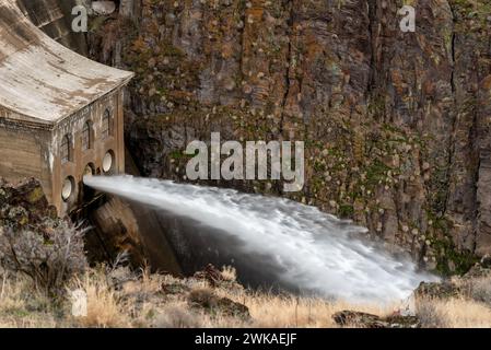 Déversoir du barrage Owyhee, comté de malheur, Oregon. Banque D'Images