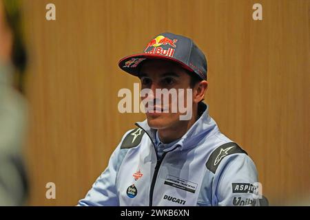 19 février 2024, circuit international de Losail, Doha, essais de MotoGP au Qatar 2024, sur la photo Marc Marquez d'Espagne, Gresini Racing dans une interview. Banque D'Images