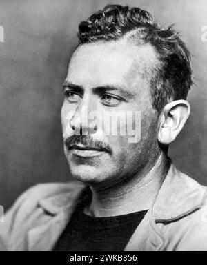 JOHN STEINBECK (1902-1968) écrivain américain en 1939 Banque D'Images