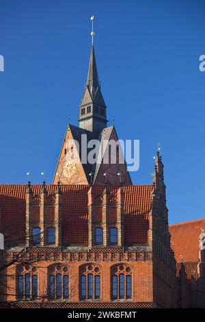 Église du marché et ancien hôtel de ville, style gothique brique nord-allemand, Allemagne, basse-Saxe, Hanovre Banque D'Images