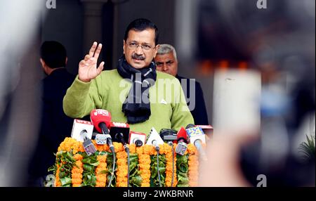 New Delhi, Inde. 19 février 2024. NEW DELHI, INDE - 19 FÉVRIER : le ministre en chef de Delhi, Arvind Kejriwal, s'est adressé aux médias lors de la session budgétaire du Delhi Vidhan Sabha, le 19 février 2024 à New Delhi, en Inde. (Photo de Raj K Raj/Hindustan Times/Sipa USA) crédit : Sipa USA/Alamy Live News Banque D'Images