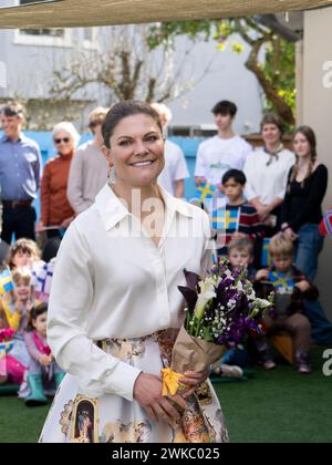 San Francisco, États-Unis. 19 février 2024. Altesses Royales la princesse héritière Victoria Ingrid Alice désirée et le prince Olof Daniel de Suède à l'école scandinave et au centre culturel de San Francisco, CA, le 19 février 2024. Une partie de leur voyage officiel dans la région de la baie. (Photo de Skyler Greene/Sipa USA) crédit : Sipa USA/Alamy Live News Banque D'Images